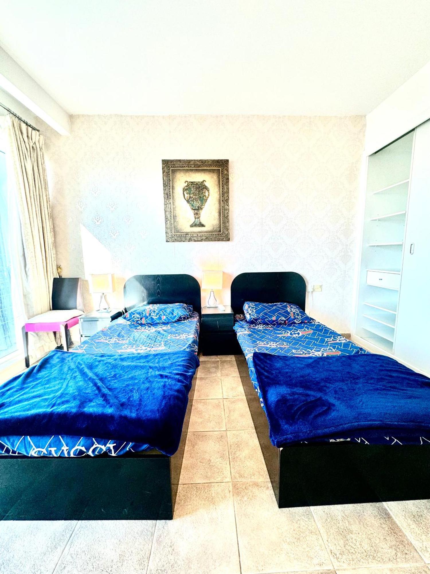 Travelers Backpackers Apartamento Dubai Exterior foto