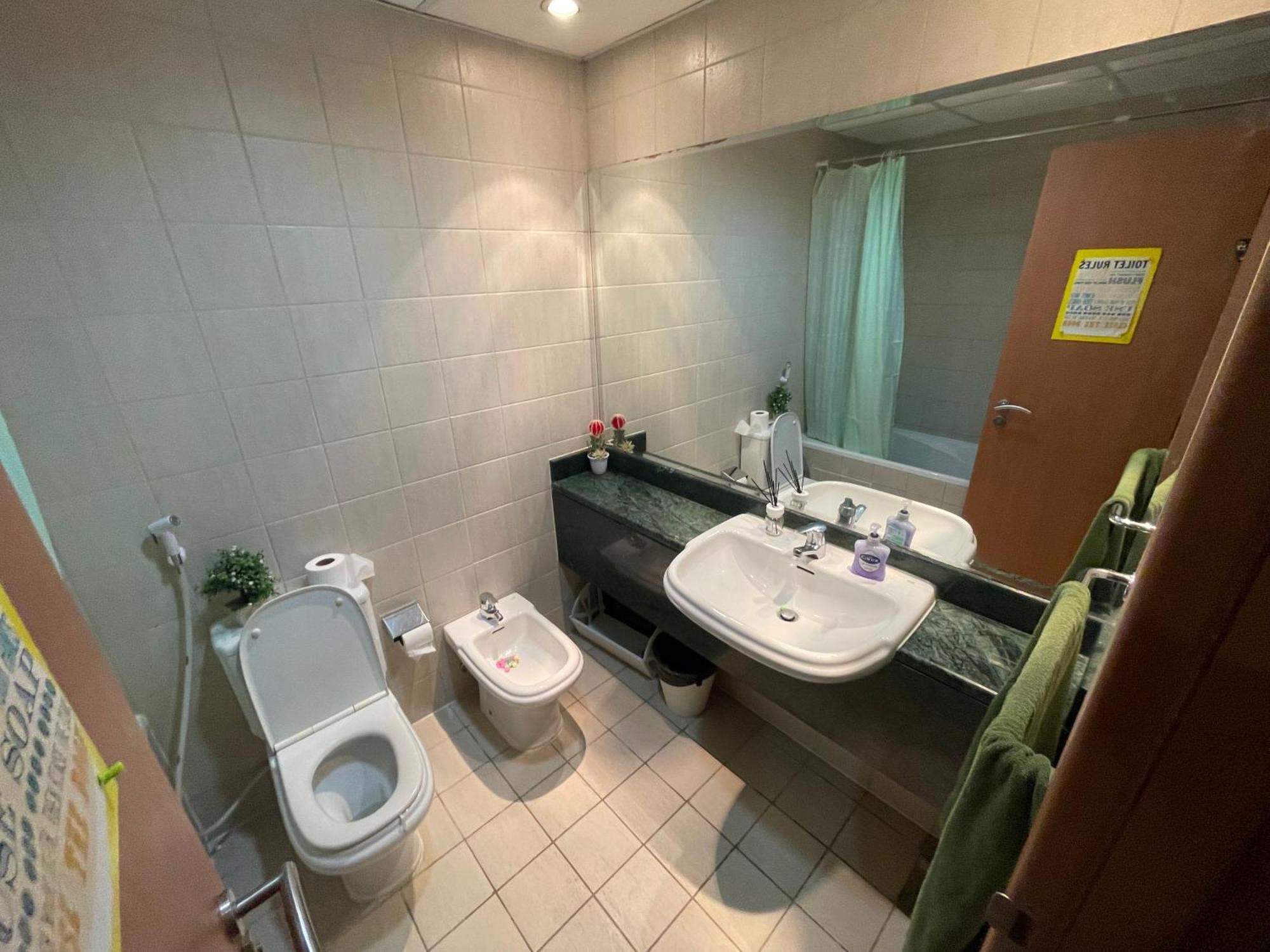 Travelers Backpackers Apartamento Dubai Exterior foto